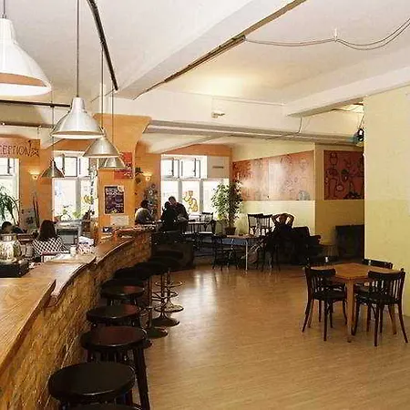Mitte's Backpacker Otel *